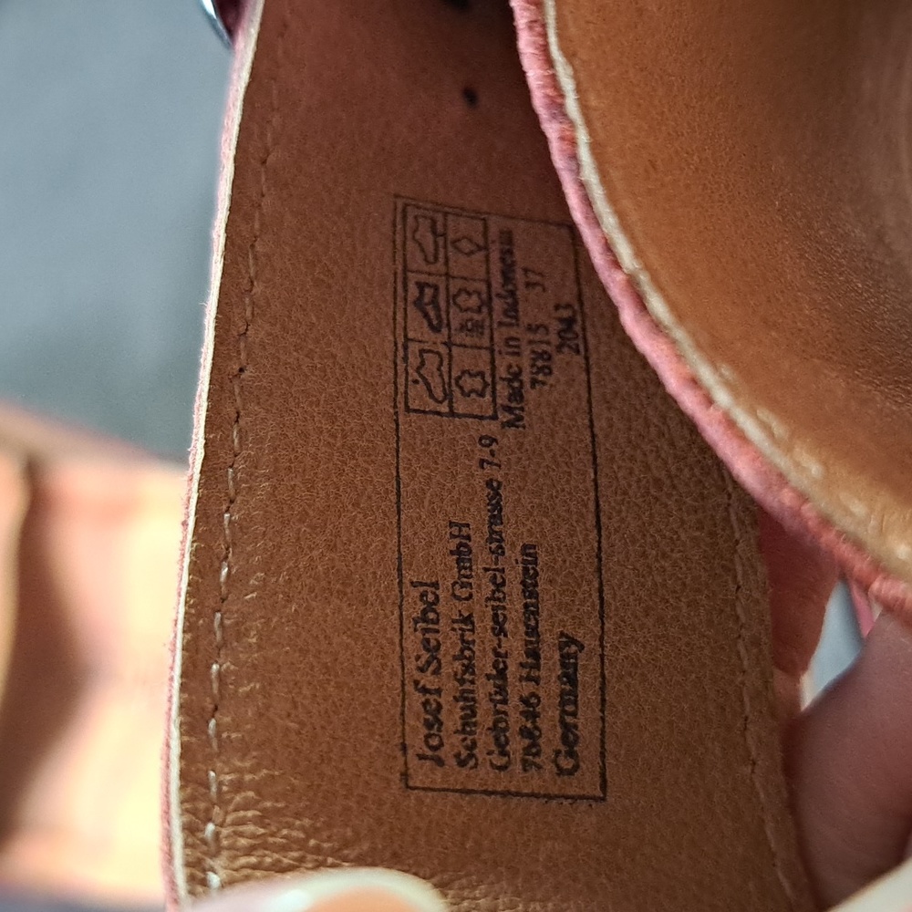 Josef Seibel Natalya 15 Red Dbl Leather Buckle Strap Sandals VG EU 37 US 6-6.5 - Picture 3 of 16